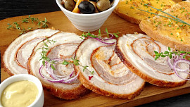 Studená roláda z bůčku