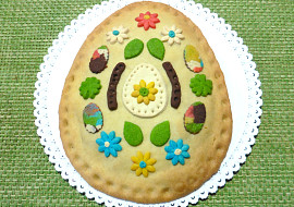 Velikonoční linecký koláč ve tvaru vejce