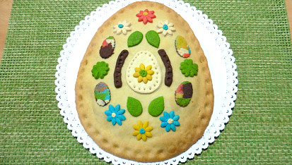 Velikonoční linecký koláč ve tvaru vejce