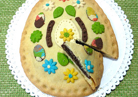 Velikonoční linecký koláč ve tvaru vejce