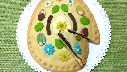 Velikonoční linecký koláč ve tvaru vejce