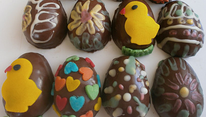 Zdobená kokosová vajíčka