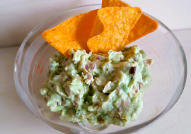 Avokádovo - tvarohová pomazánka s tuňákem