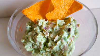 Avokádovo - tvarohová pomazánka s tuňákem