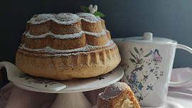 Babiččina  bábovka s vanilkou