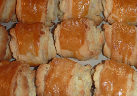 Gata - drobenkový závin (Ešte pred pocukrovaním)