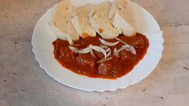 Guláš z vepřové plece