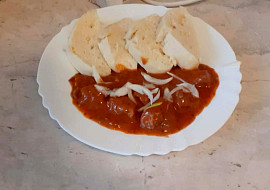 Guláš z vepřové plece