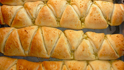 Jugoslávské česnekové koláčky