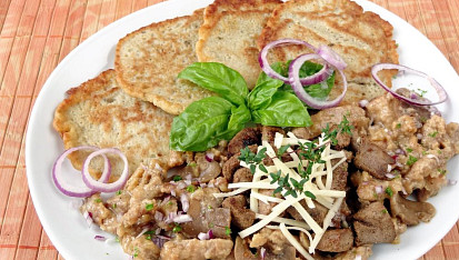 Labužnické bramboráčky s vepřovou směsí