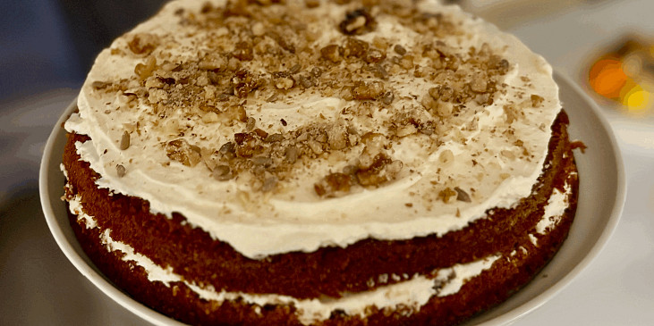 Lehoučký mrkvový dort s mascarpone a ricottou