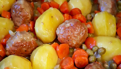 Mleté kuličky dušené v mrkvi