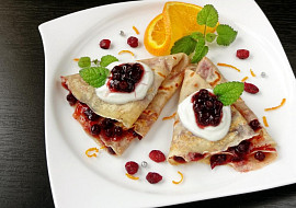 Nadýchané palačinky s pomerančovou kůrou