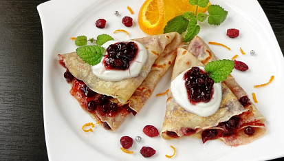 Nadýchané palačinky s pomerančovou kůrou