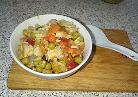 Pfeferonový (feferonový) salát retro (podle ČSN z roku 1976)