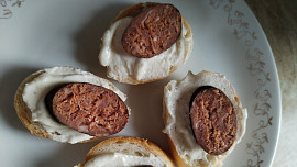 Rychlá česneková pomazánka s tvarohem