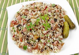 Rýžový kuba s uzeným kuřecím masem