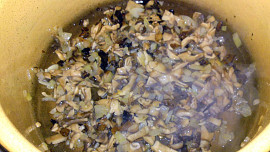 Rýžový kuba s uzeným kuřecím masem