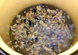 Rýžový kuba s uzeným kuřecím masem