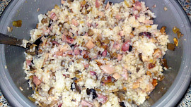 Rýžový kuba s uzeným kuřecím masem