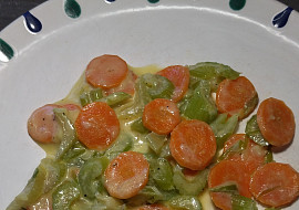 Zadělávaný řapíkatý celer s mrkví