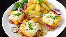 Zapečené vepřové medailonky s broskví