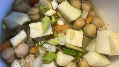 Zeleninová polévka s cizrnou, Zeleninová s cizrnou ♥️