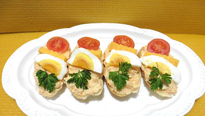 Jednohubky s celkem dietní zeleninovou pomazánkou