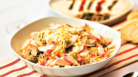 Krabí salát s olivami