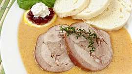 Krůtí roláda na způsob svíčkové