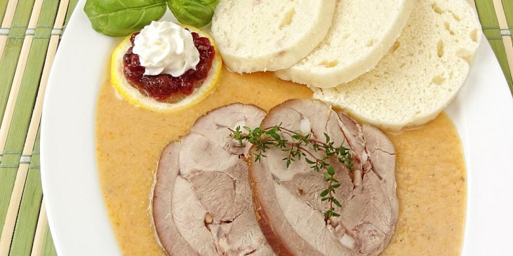 Krůtí roláda na způsob svíčkové