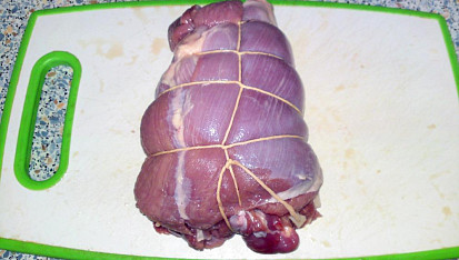 Krůtí roláda na způsob svíčkové