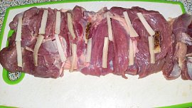 Krůtí roláda na způsob svíčkové