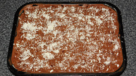 Ořechové řezy s čokoládovým krémem