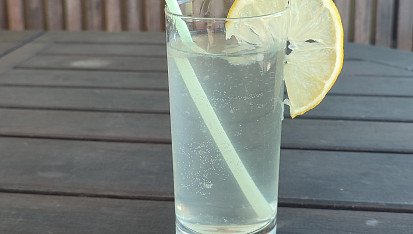 Bezovinea (Bezový drink s Vineou)