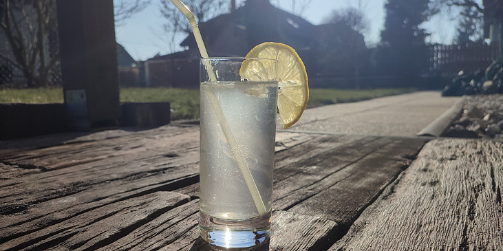 Bezovinea (Bezový drink s Vineou)