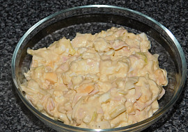 Hermelínový salát se šunkou