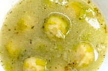 Pridala som aj  trochu sušeného libečku, máme radi.