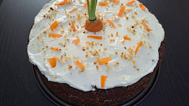Mrkvový dort s krémem