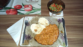 Segedinský guláš z hovězího srdce