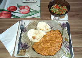 Segedinský guláš z hovězího srdce