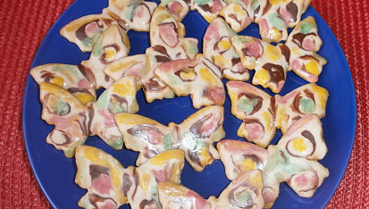 Jarní motýlci z perníkového těsta