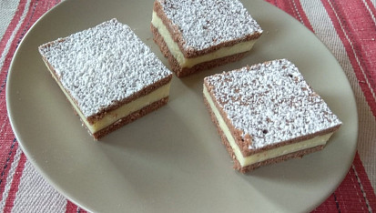 Jednoduché smetanovo pudinkové řezy