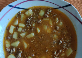 Rychlá gulášová polévka