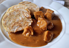 Vepřové na česneku s uzenou paprikou