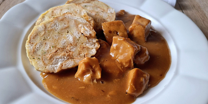 Vepřové na česneku s uzenou paprikou