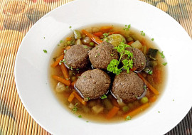 Zlatý hovězí vývar