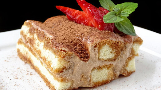 České tiramisu s tvarohem a zakysanou smetanou