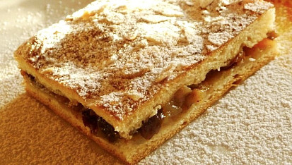 Jablkové kynuté kostky