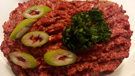 Jednoduchá pomazánka z červené řepy